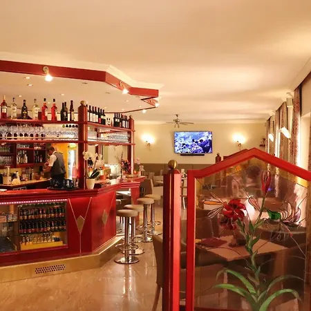Strandhotel Orchidee Hotel 4*